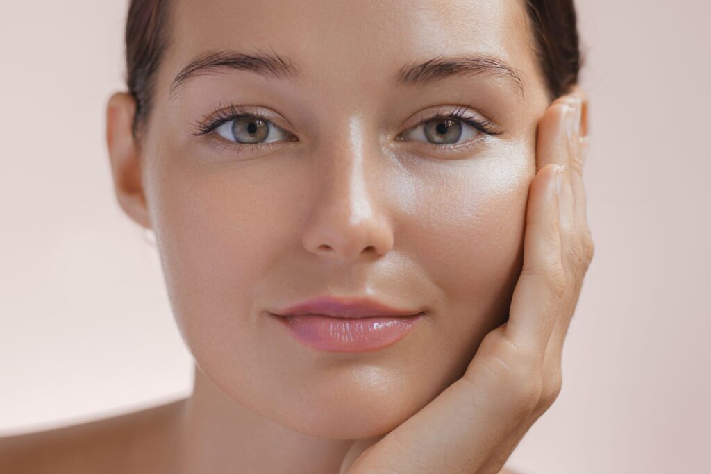 Feliz No San Valentín. Cómo tener una piel radiante todos los días: hidratación superficial y profunda, tratamientos flash. 6 medicina estetica facial san valentin